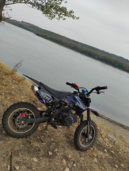 Vând kxd 708-A blitz 49cc