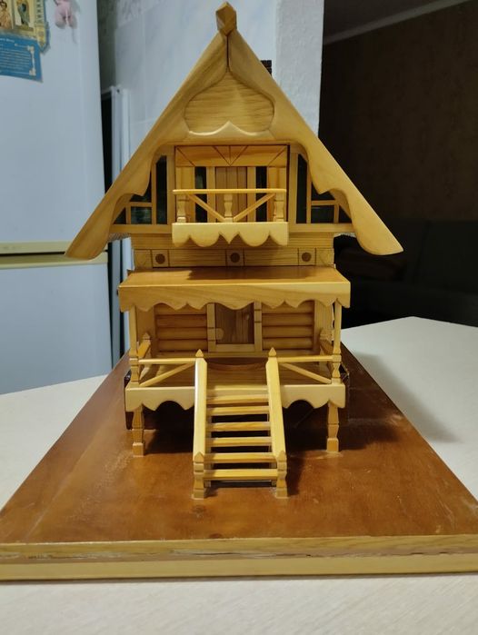 Продам сувенирный домик шкатулка.