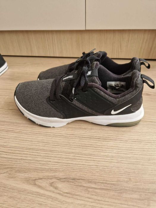 Маратони Nike, 36 номер