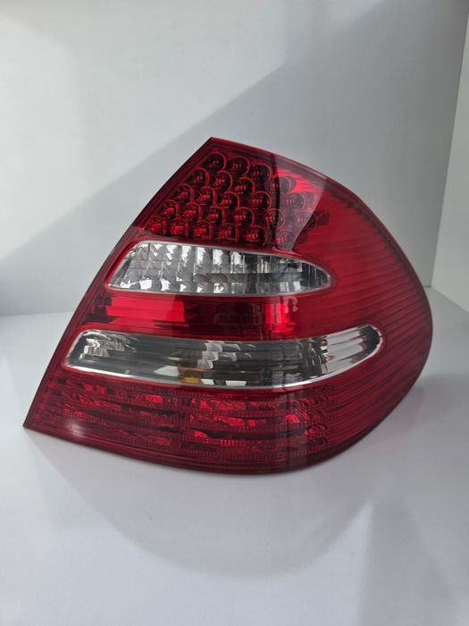 Десен стоп LED Mercedes E-class W211 седан