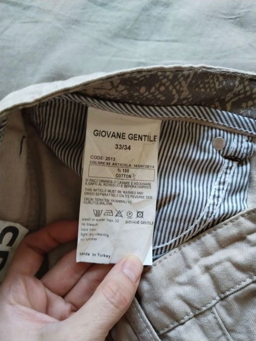 Giovane Gentile бежевые мужские джинсы 100% хлопок, размер 33/34