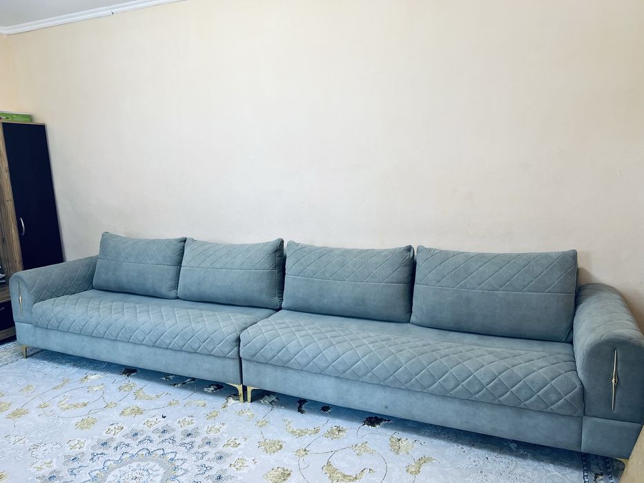 Диван сатылады срочно 100к