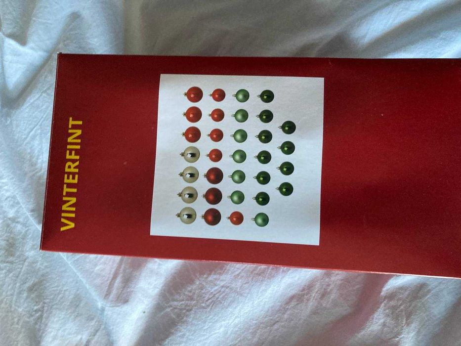 Коледна елха с украси (Ikea)