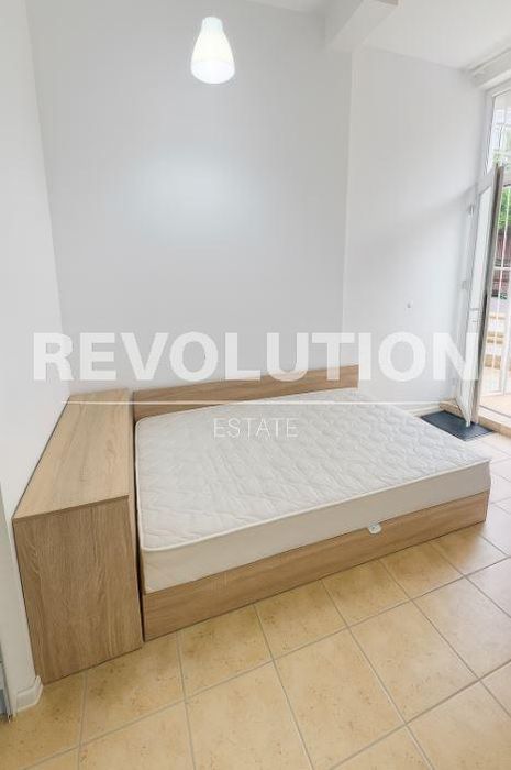 Дава се под наем Двустаен апартамент в Варна, Погреби - 58 кв.м за 325 € - Снимка #3