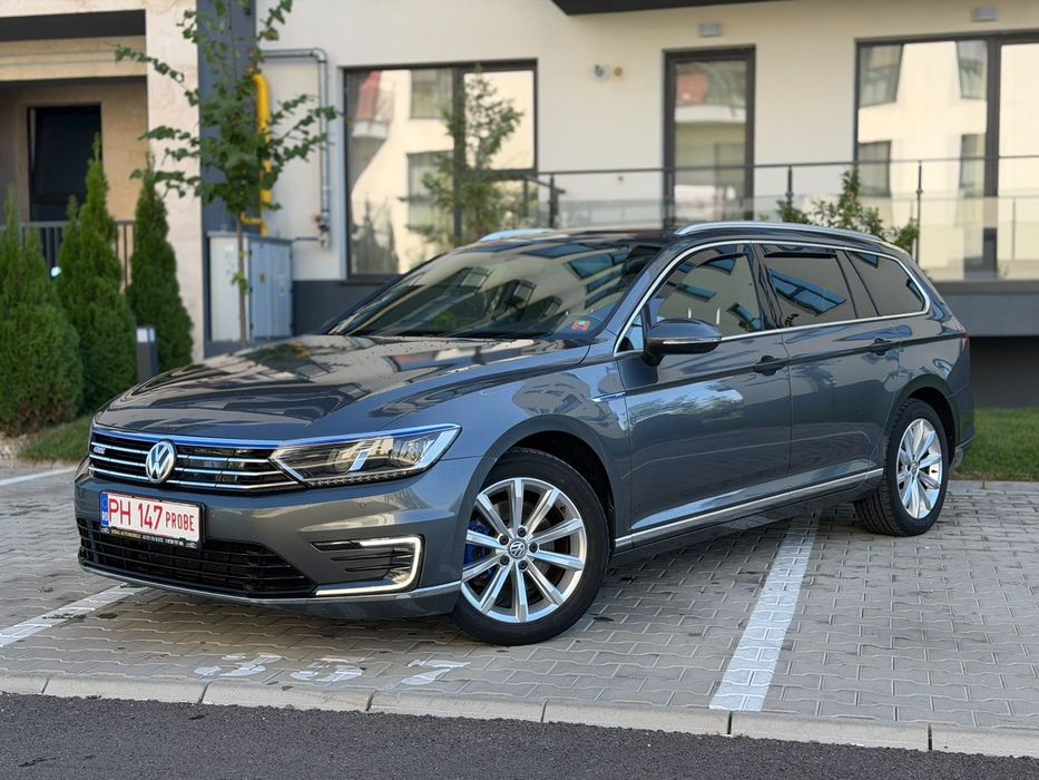Volkswagen Passat Volkswagen Passat GTE Plug-in Hybrid Panoramic Camera Garantie 12 luni