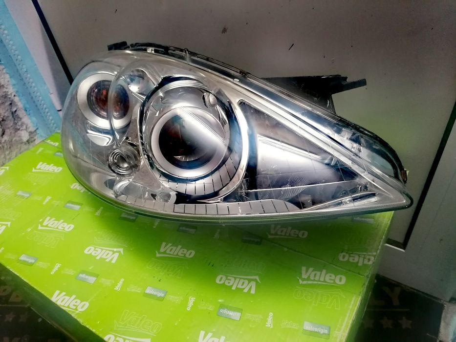 Фар Фарове за Мерцедес А-класа В169 / Mercedes A - Class W169 Xenon.