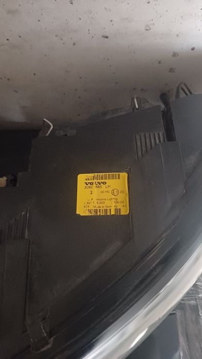 Фарове за волво в50 2.0