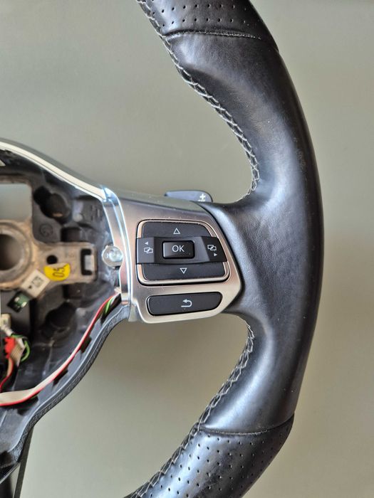 VW скосен волан GTD с DSG пера, с еърбег – Golf 5/6, Passat B6/B7, Caddy, Touran, Jetta, Tiguan