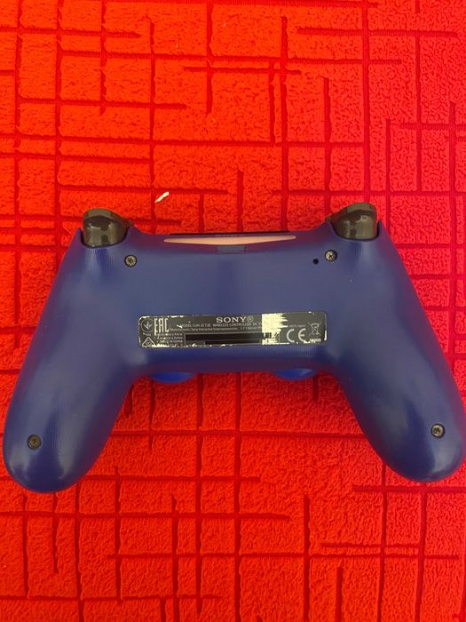 Оригинални джойстици за Playstation 4 Dualshock 4 V2 Рециклиран PS4 Гаранция червен,син,камуфлаж,бял,черен.