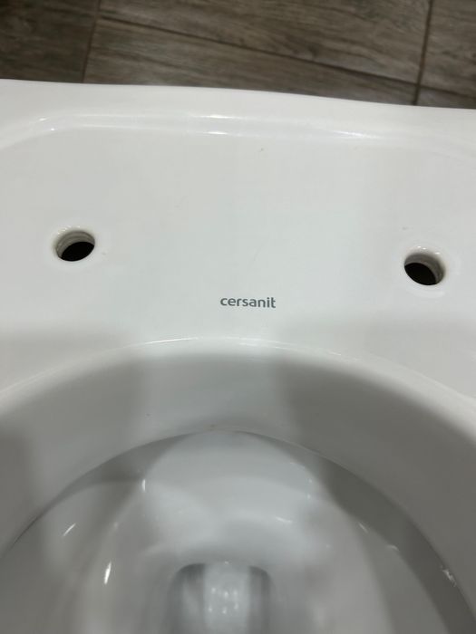 Подвесной унитаз