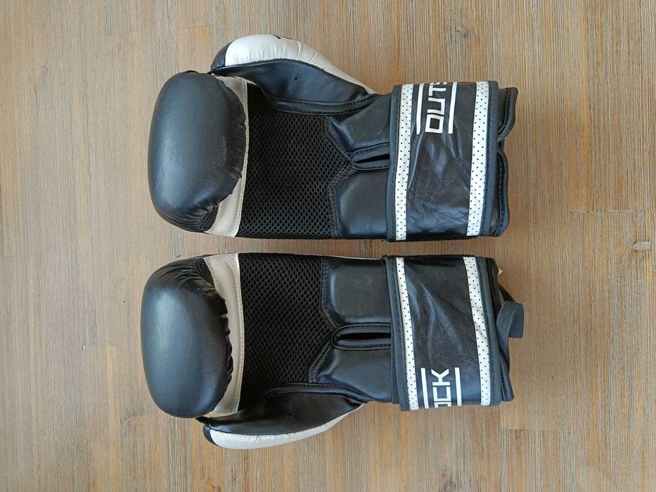 Mănuși Box Outshock (Decathlon) 10 oz – Stare Foarte Bună