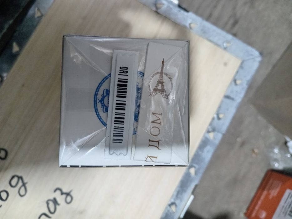 Духи 100 милилитров