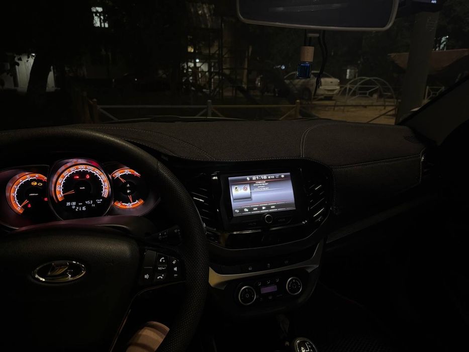 Vesta SW cross 1.8 амт