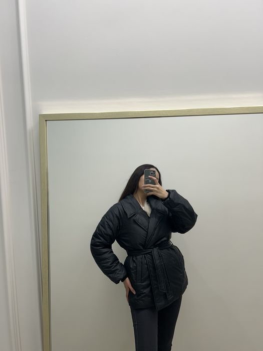 Продам куртки весенние