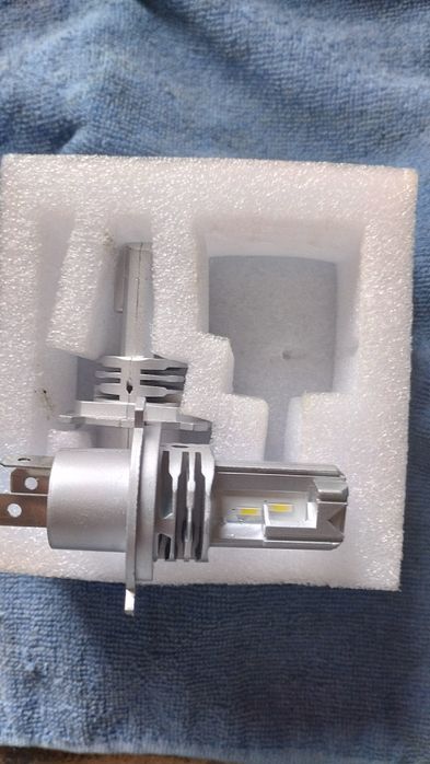 Лампы LED, цоколь H4