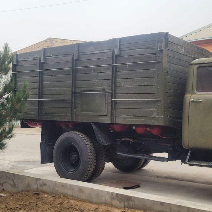 Zil 130 sotiladi srochna