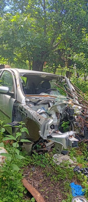 De vânzare Opel CORSA 2 uși avariata