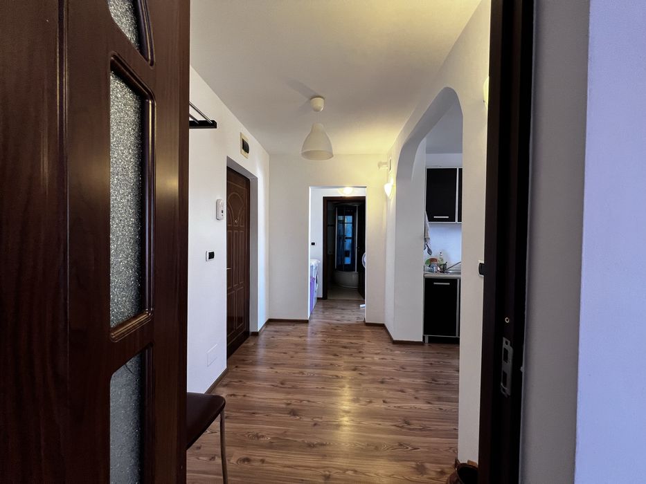Apartament 2 camere decomandat Nord etajul 3 din 4