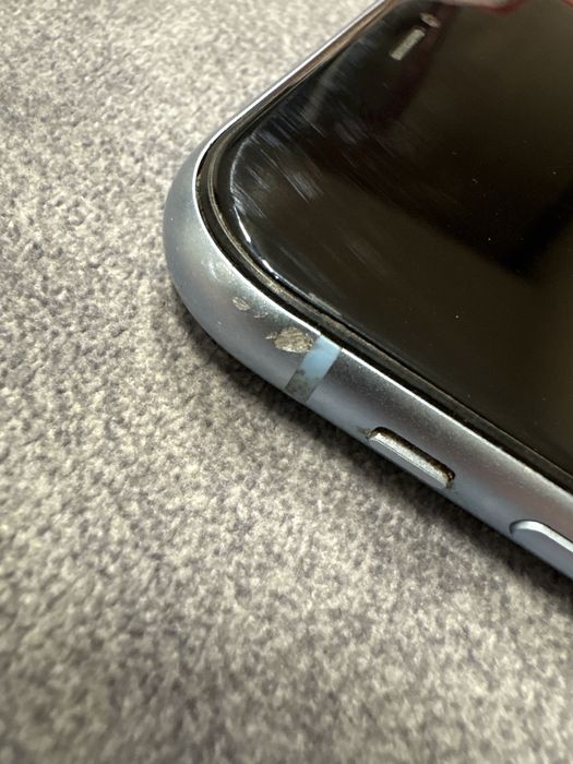 Продается Iphone Xr, Iphone Xr сатылымда