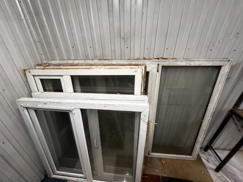 Срочно продам окна пластиковые