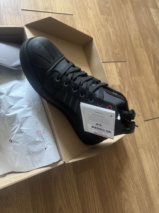 Обувки Red Brick