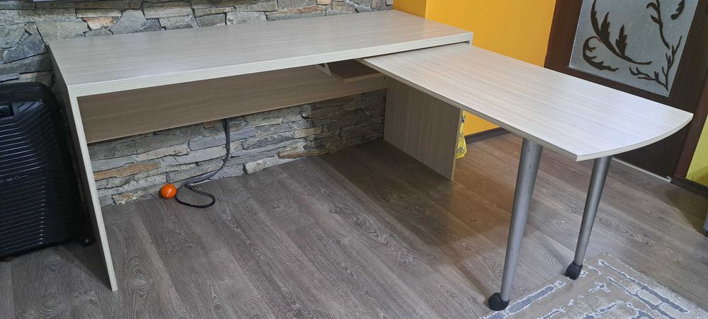 Работно бюро, двойно