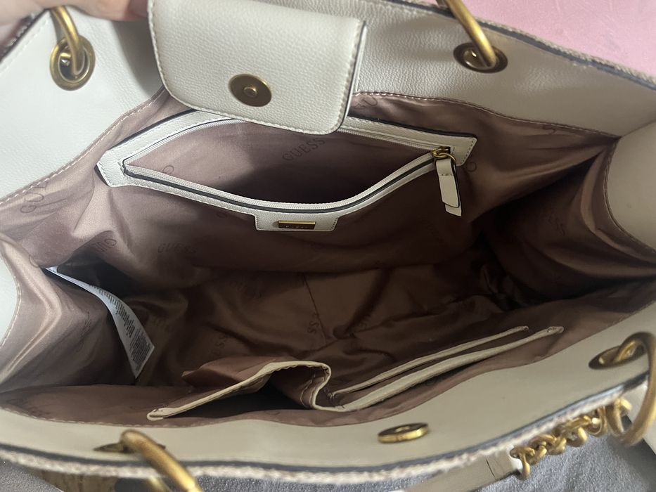 Чанта Guess Aviana Tote