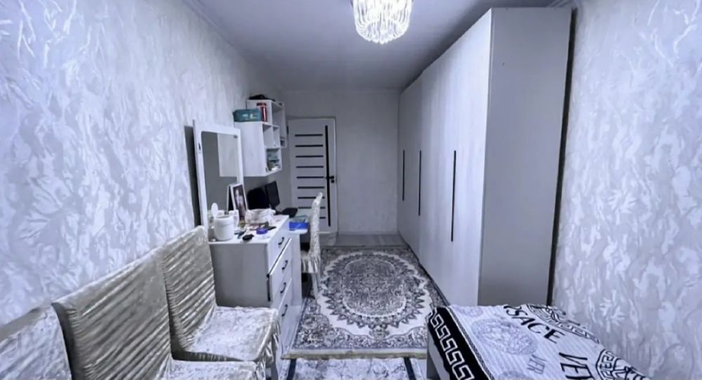 продам 2-х ком. 46кв. 5мкр. 2-этаж