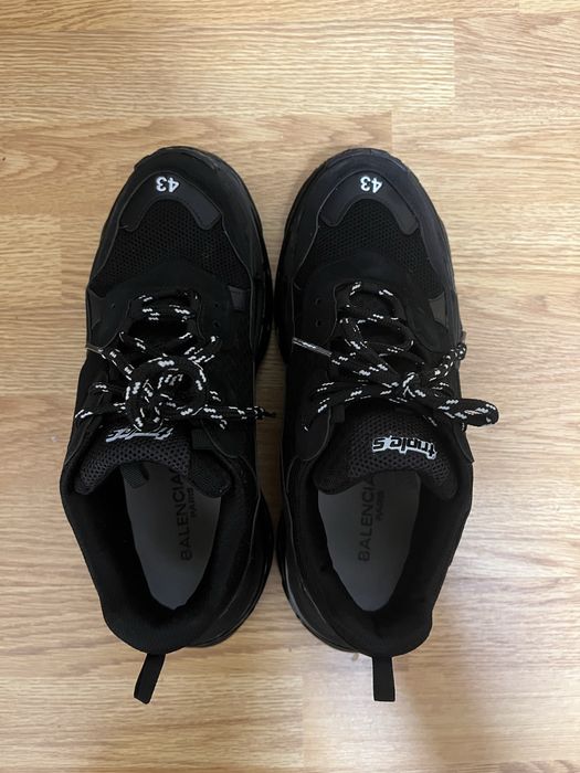 Balenciaga triple s