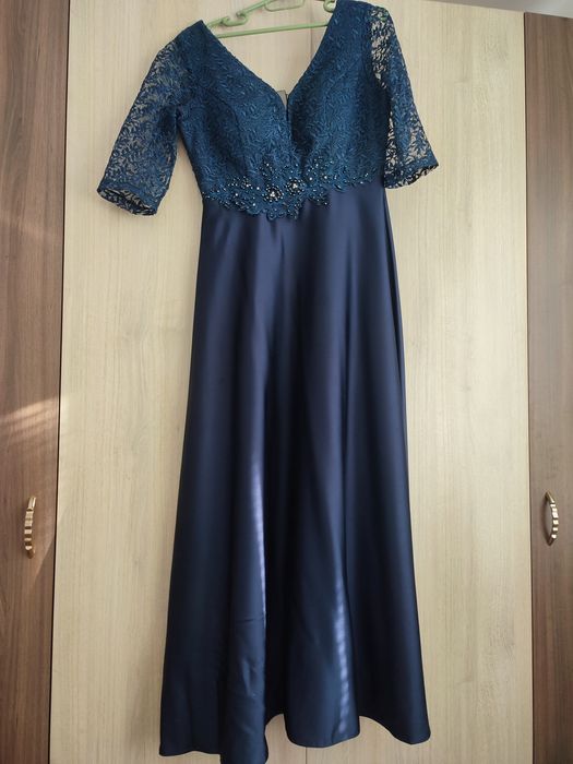 Официална рокля за всякакви поводи