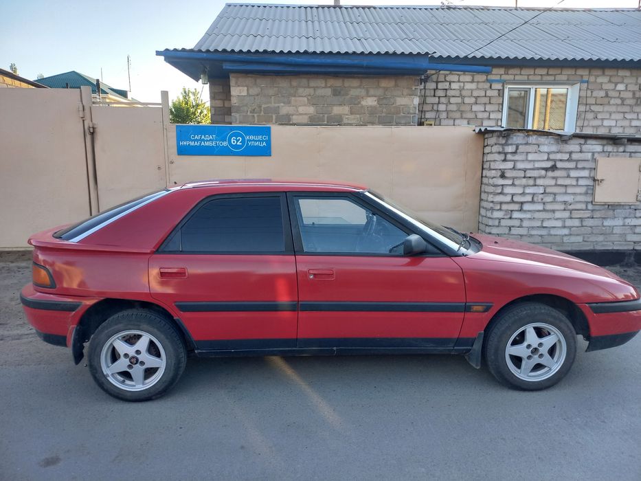Продам мазду 323