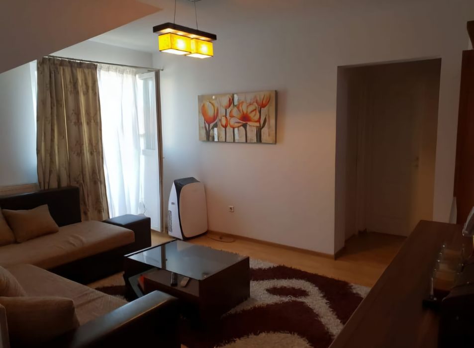 Se vinde apartament tip mansardă