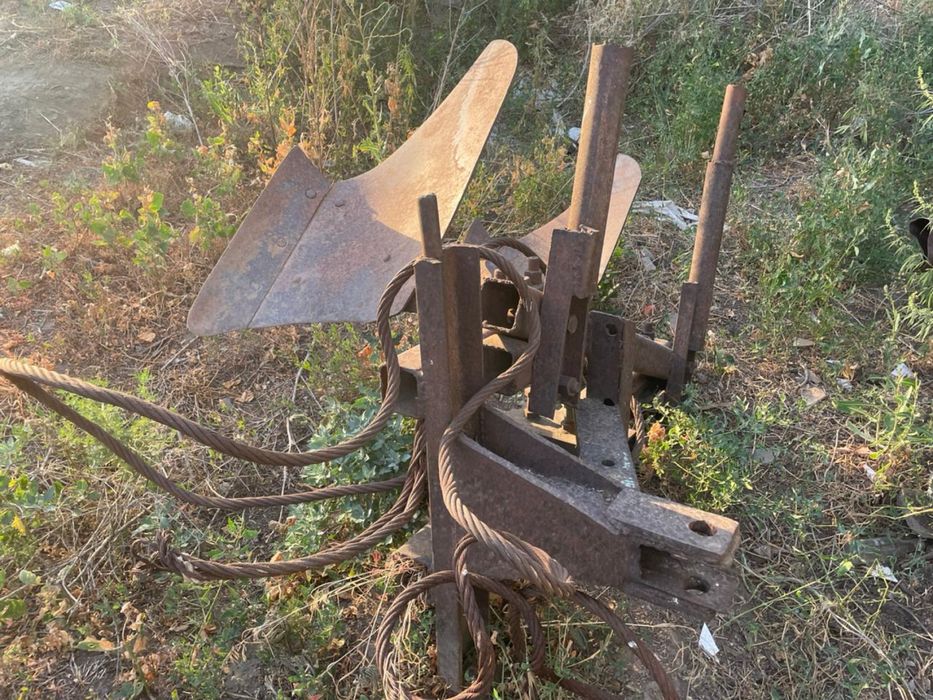 Продам трактор Т28