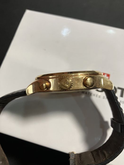 Часы “Tissot” новые