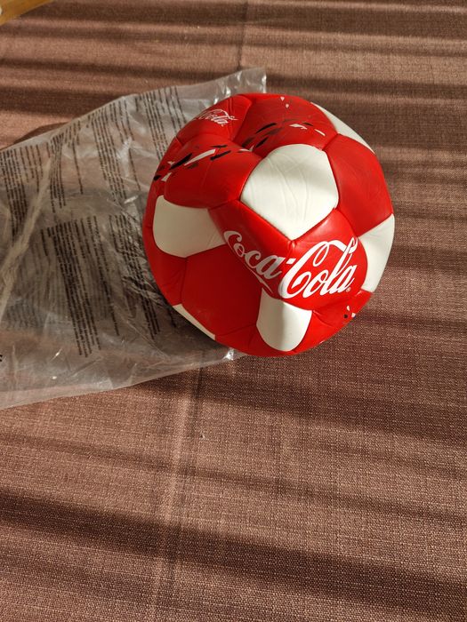 Футболна топка Coca-Cola