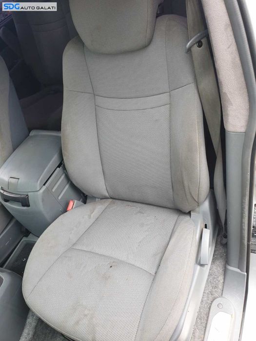 Interior Textil 7 Locuri Fara Incalzire Scaun Scaune Fata Stanga Dreapta Mijloc Bancheta Spate cu Spatar SsangYong Rodius 2004 - 2012