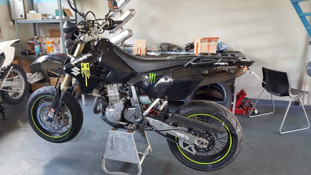 Drz400 モタード drz 400 • Anunturi gratuite • OLX.ro