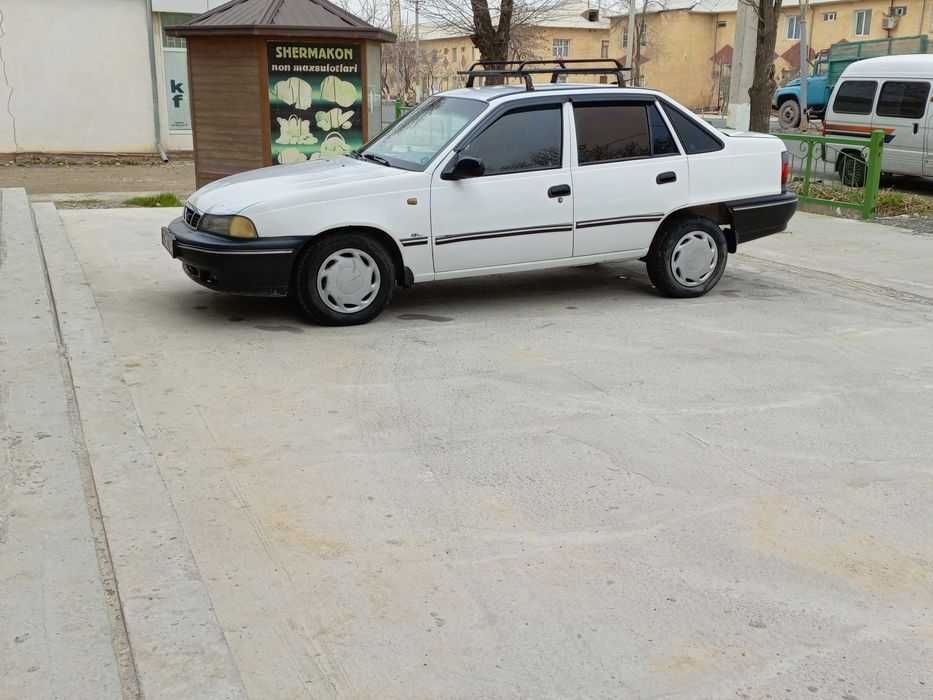 Nexia 1 sotiladi. 343000 pro 1999yil 1.5 SONS .gazbalon 100 [2024] y