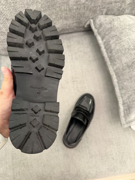 Лоферы лакированные от Massomo Dutti