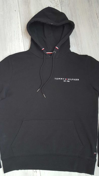 Памучен суичър Tommy Hilfiger в черно с качулка размер М