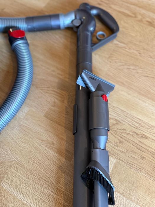 Aspirator Dyson Cinetic big ball ca nou, folosit o singura data