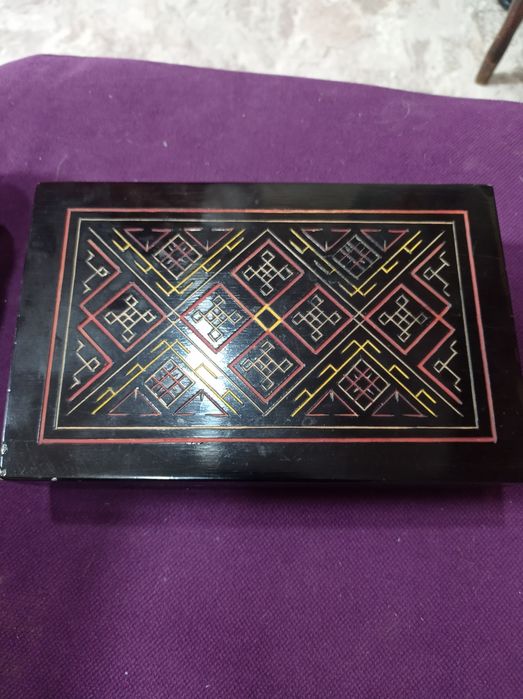 Продам шкатулку деревянную