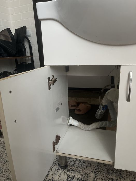 Продам шкаф  срочно