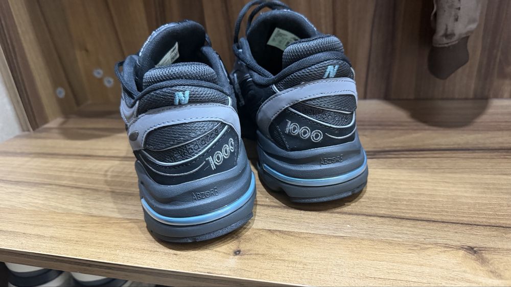 New Balance 1000