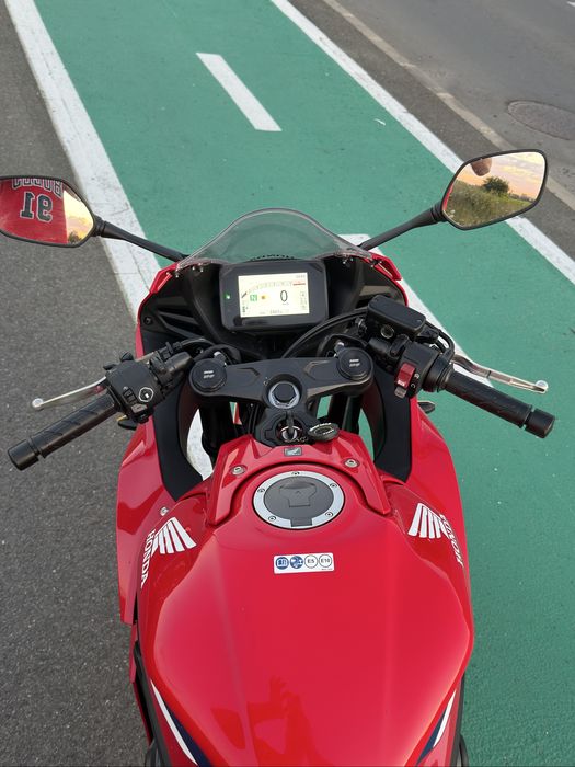 Vând Honda CBR 650 R A2