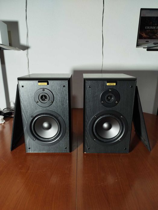 Superbe boxe raft JAMO model: CREDO 8O. 6 Ohm. Made in Danemark.