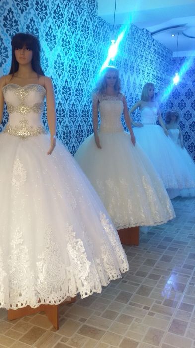 Продается   манекены новый.