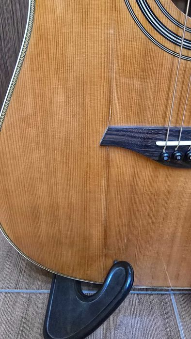 Vintage VEC 1100N all solid акустична китара