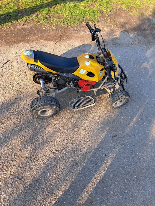 Vând atv 49 cc 600 lei pret fix