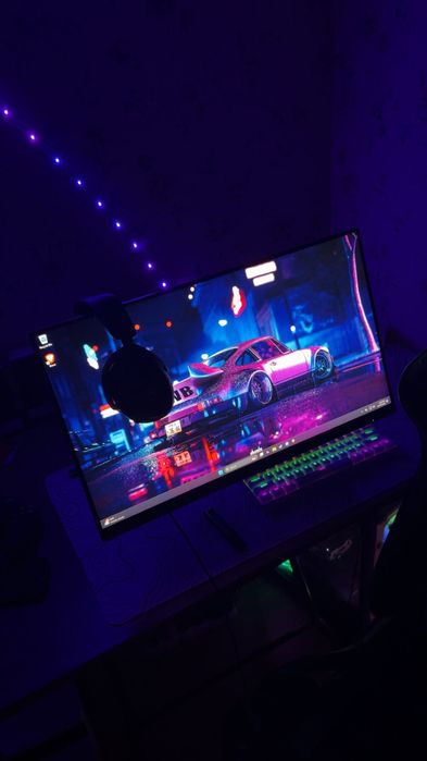 vând monitor 165 hz!